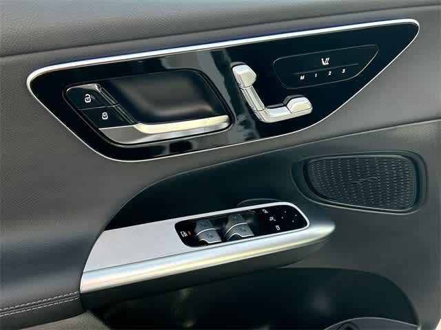 Thumbnail: 2026 Mercedes-Benz GLC - 18