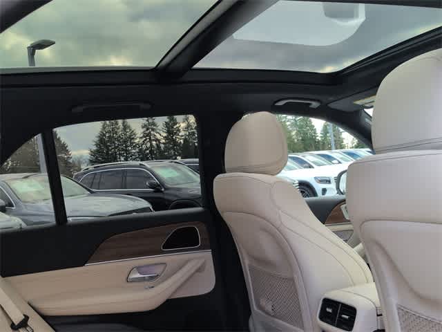 Thumbnail: 2026 Mercedes-Benz GLE - 22