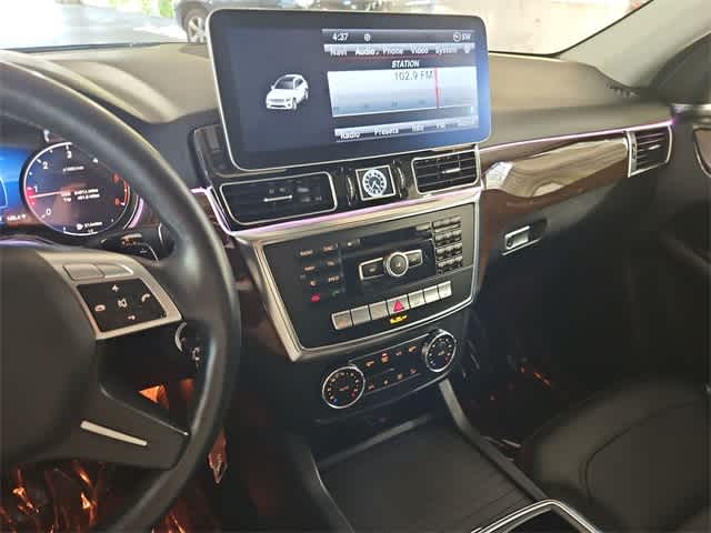 Thumbnail: 2013 Mercedes-Benz M-Class - 30