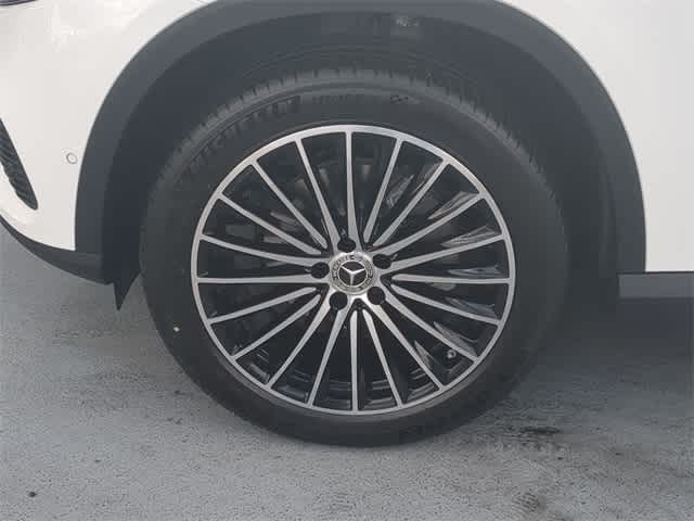 Thumbnail: 2025 Mercedes-Benz GLC - 13