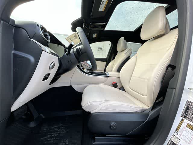 Thumbnail: 2026 Mercedes-Benz GLC - 17