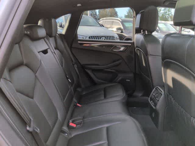 Thumbnail: 2018 Porsche Macan - 22