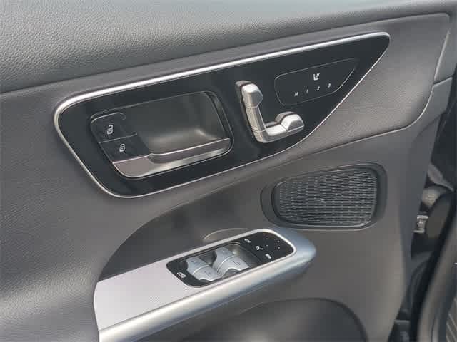 Thumbnail: 2026 Mercedes-Benz GLC - 17