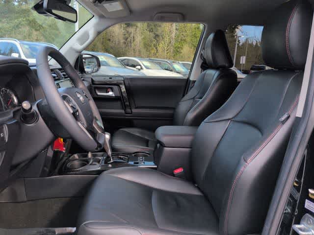 Thumbnail: 2020 Toyota 4Runner - 17