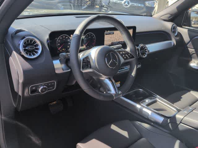 Thumbnail: 2026 Mercedes-Benz GLB - 10