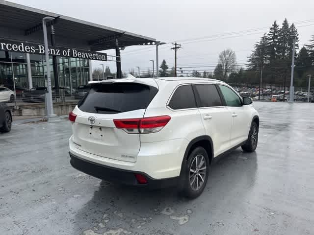 Thumbnail: 2019 Toyota Highlander - 5