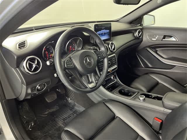 Thumbnail: 2020 Mercedes-Benz GLA - 10