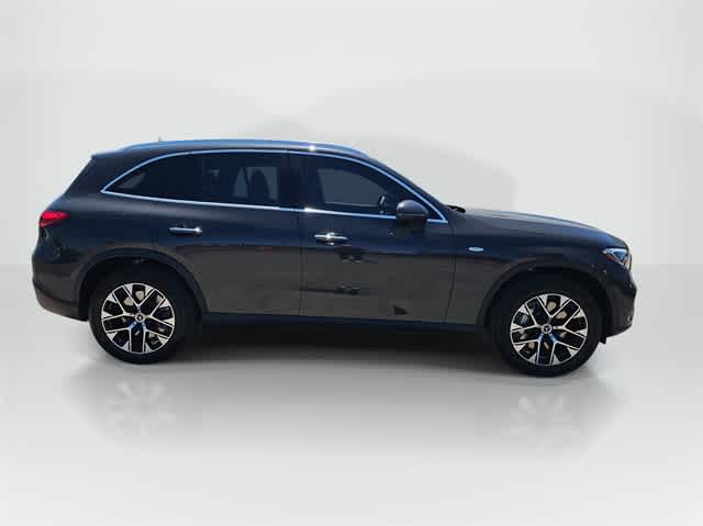 Thumbnail: 2025 Mercedes-Benz GLC - 2