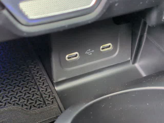 Thumbnail: 2026 Mercedes-Benz C-Class - 32