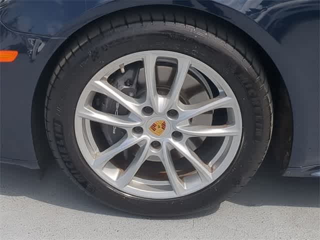 Thumbnail: 2018 Porsche Panamera - 14