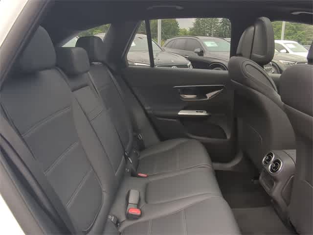 Thumbnail: 2025 Mercedes-Benz GLC - 21