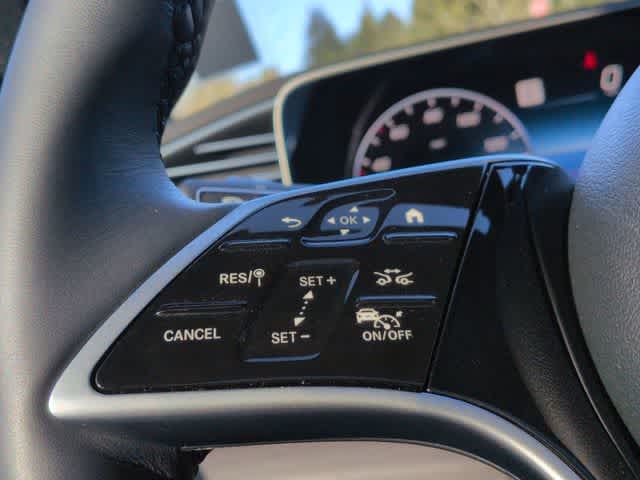 Thumbnail: 2026 Mercedes-Benz GLE - 24