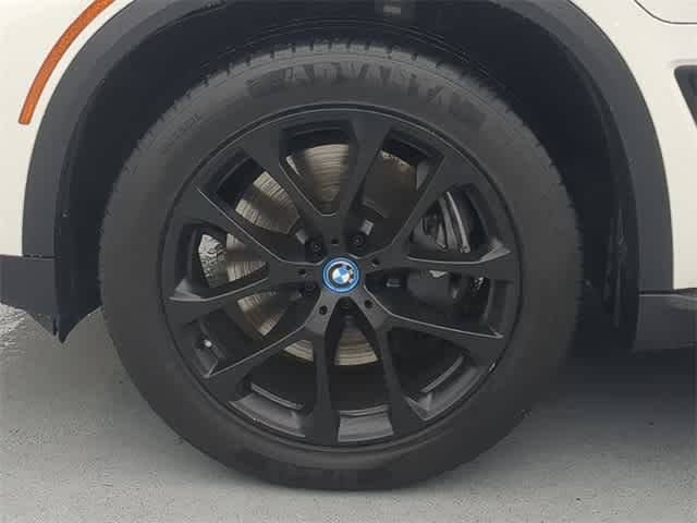 Thumbnail: 2023 BMW X5 - 14