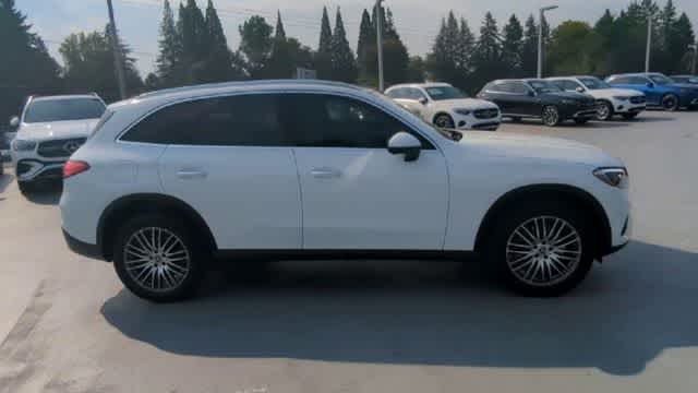 Thumbnail: 2025 Mercedes-Benz GLC - 9