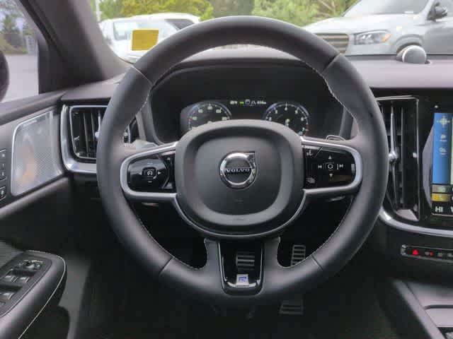 Thumbnail: 2019 Volvo S60 - 25