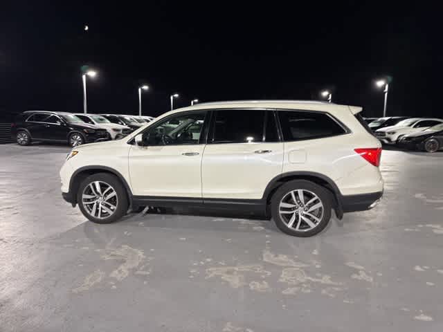 Thumbnail: 2017 Honda Pilot - 8