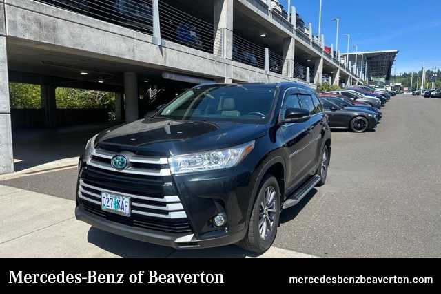Thumbnail: 2017 Toyota Highlander - 1