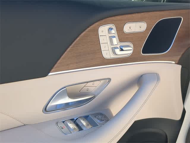 Thumbnail: 2026 Mercedes-Benz GLE - 17