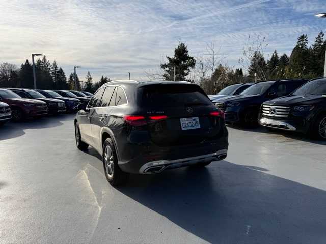 Thumbnail: 2025 Mercedes-Benz GLC - 7