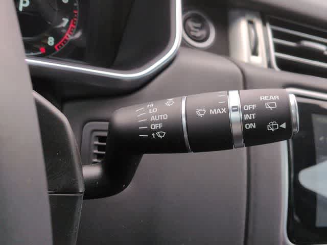 Thumbnail: 2022 Land Rover Range Rover - 26