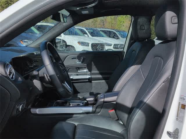 Thumbnail: 2023 Mercedes-Benz GLB - 17