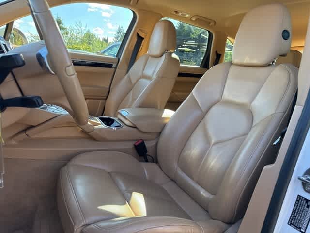 Thumbnail: 2014 Porsche Cayenne - 13