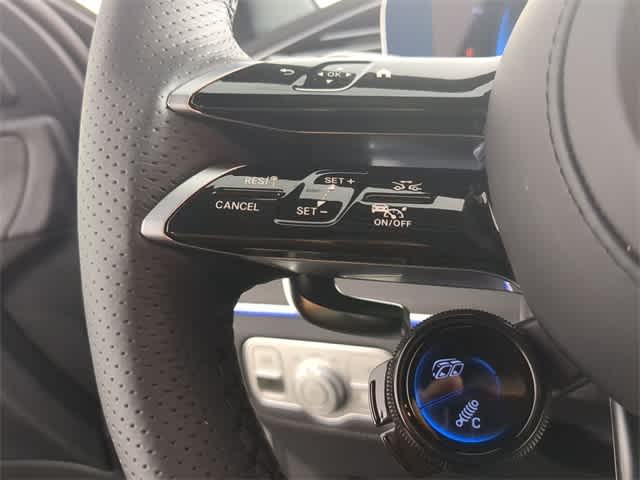 Thumbnail: 2026 Mercedes-Benz GLE - 25