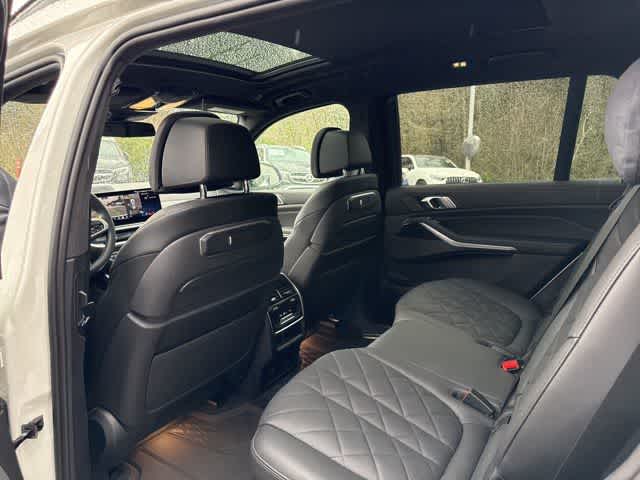 Thumbnail: 2024 BMW X7 - 10