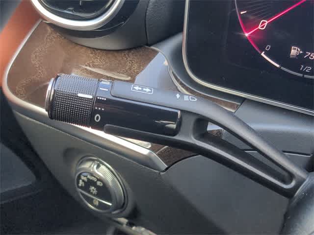 Thumbnail: 2022 Mercedes-Benz C-Class - 33