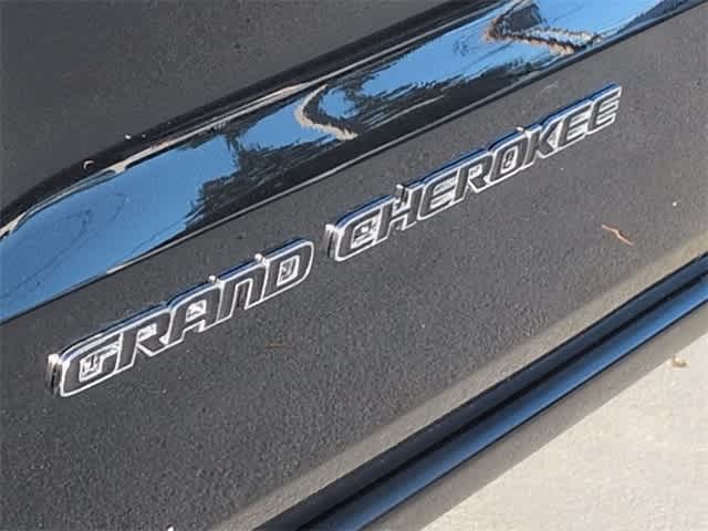 Thumbnail: 2017 Jeep Grand Cherokee - 13