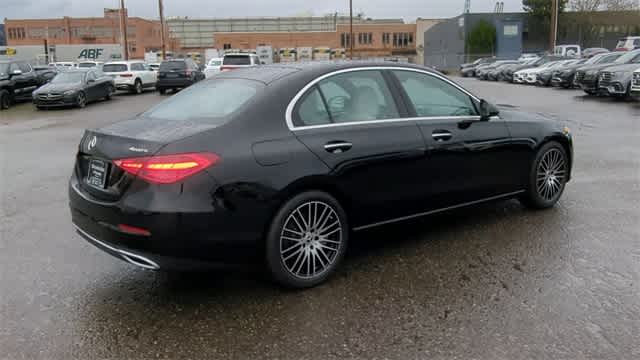 Thumbnail: 2025 Mercedes-Benz C-Class - 8