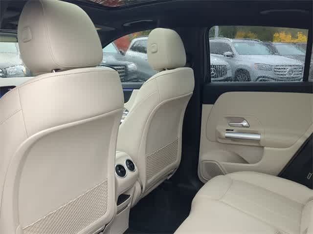 Thumbnail: 2025 Mercedes-Benz GLA - 19