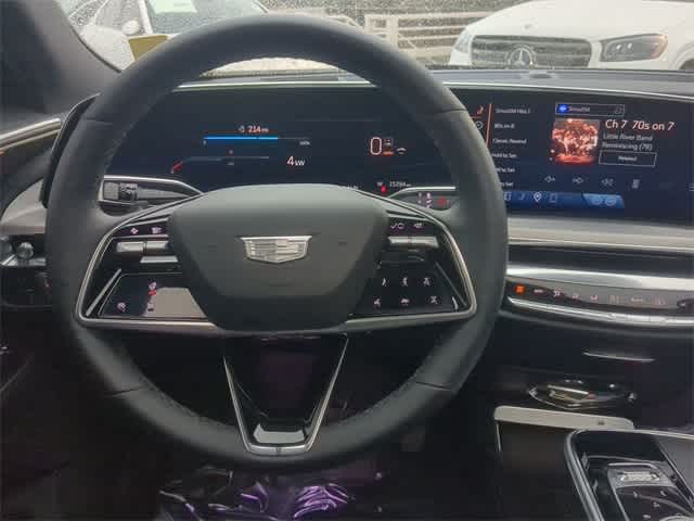 Thumbnail: 2024 Cadillac Lyriq - 25