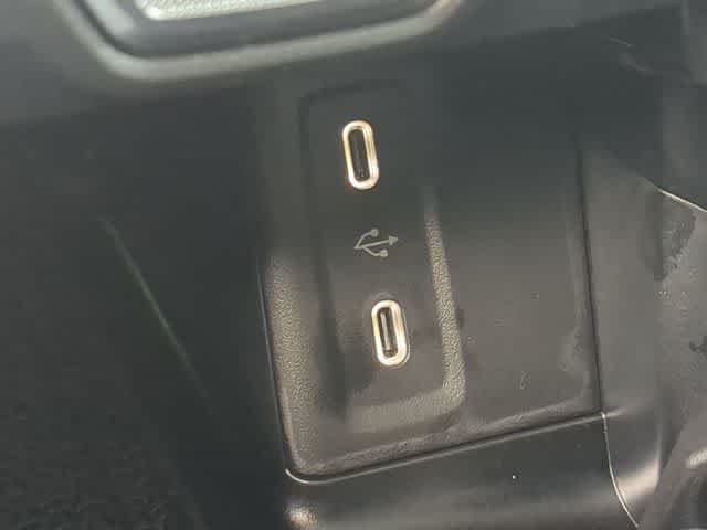 Thumbnail: 2026 Mercedes-Benz GLC - 31