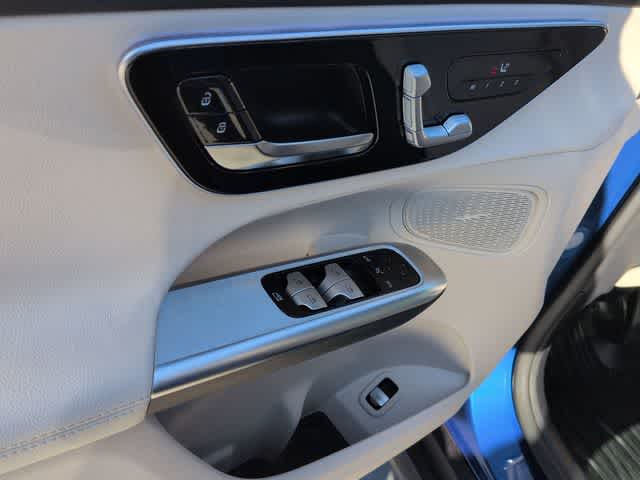 Thumbnail: 2026 Mercedes-Benz GLC - 17