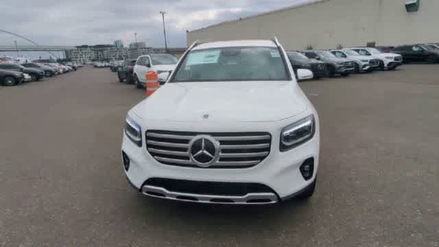 Thumbnail: 2026 Mercedes-Benz GLB - 3