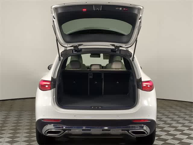 Thumbnail: 2026 Mercedes-Benz GLC - 33