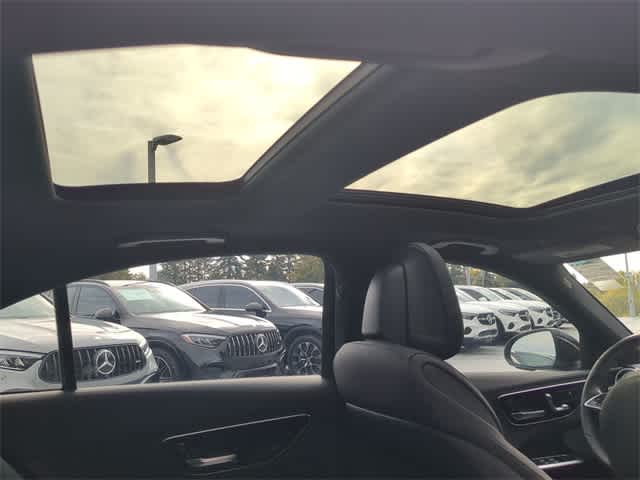 Thumbnail: 2025 Mercedes-Benz C-Class - 22