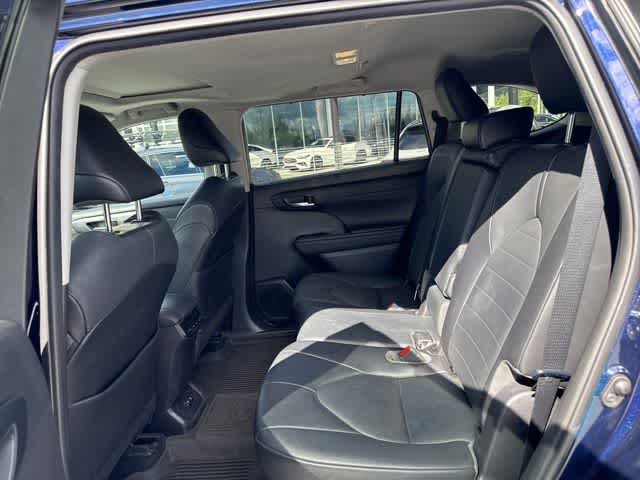Thumbnail: 2021 Toyota Highlander - 7