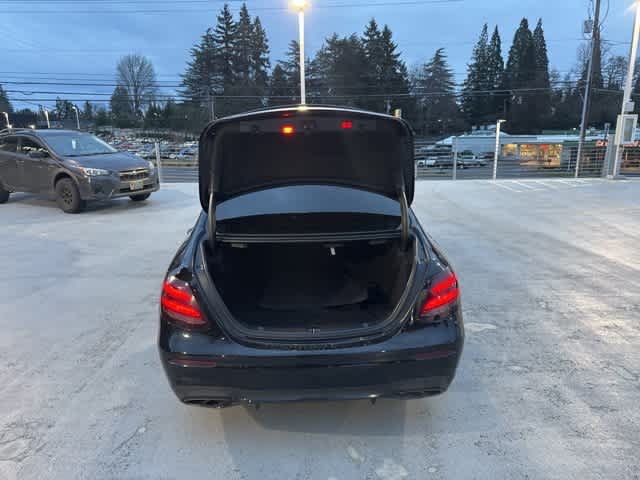 Thumbnail: 2017 Mercedes-Benz E-Class - 9