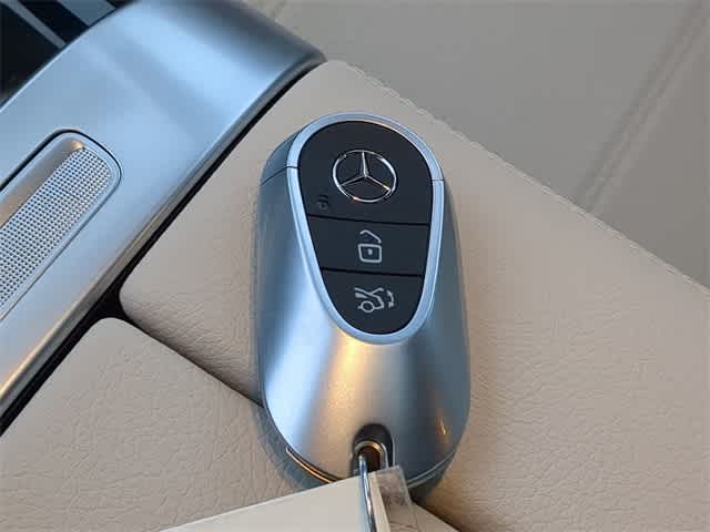 Thumbnail: 2025 Mercedes-Benz C-Class - 35