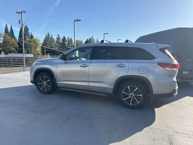 Thumbnail: 2018 Toyota Highlander - 10