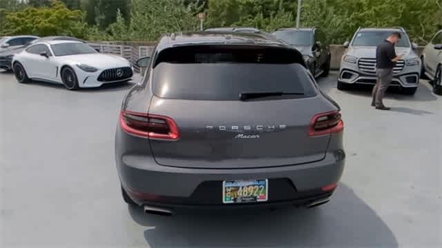 Thumbnail: 2018 Porsche Macan - 7