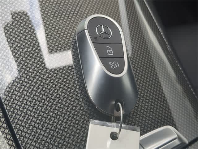 Thumbnail: 2025 Mercedes-Benz GLC - 35