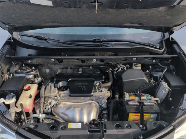 Thumbnail: 2016 Toyota RAV4 - 14