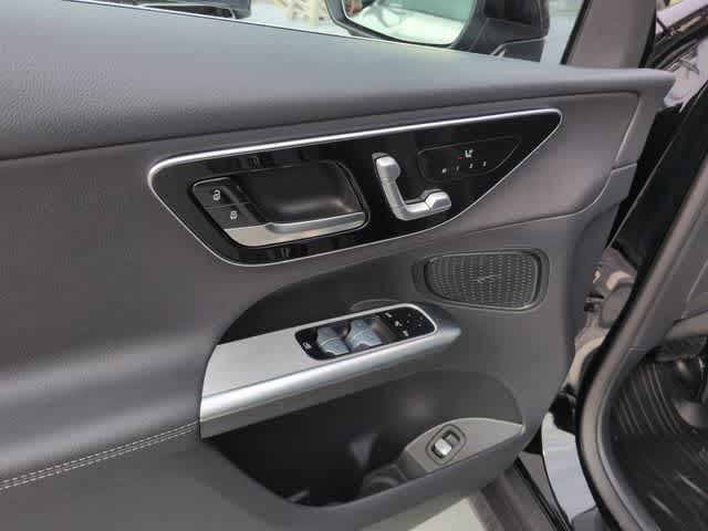 Thumbnail: 2026 Mercedes-Benz GLC - 17