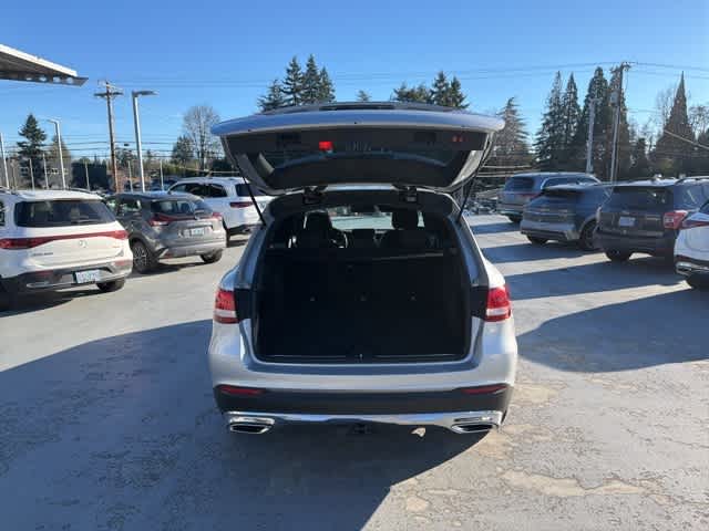 Thumbnail: 2017 Mercedes-Benz GLC - 9