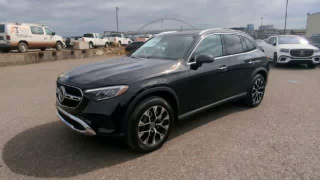 Thumbnail: 2026 Mercedes-Benz GLC - 4