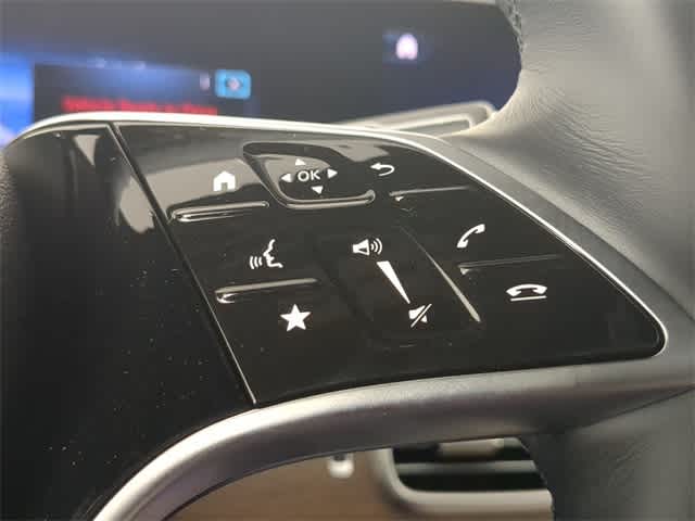 Thumbnail: 2026 Mercedes-Benz GLE - 26