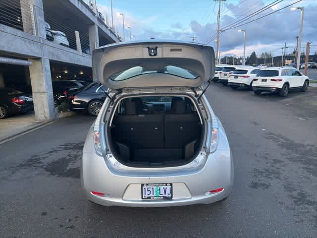 Thumbnail: 2016 Nissan Leaf - 9